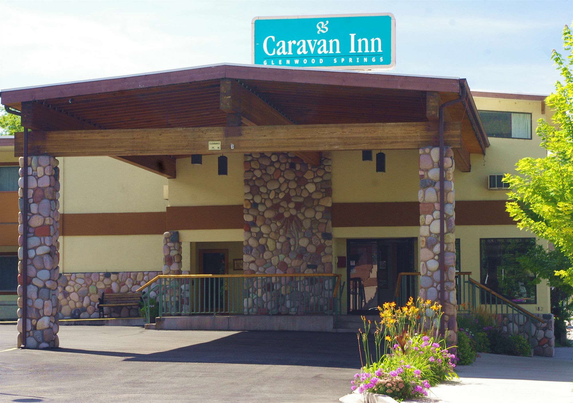 גלנווד ספרינגס Caravan Inn מראה חיצוני תמונה